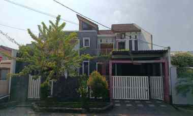 dijual rumah gayungsari