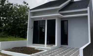 dijual rumah gedawang