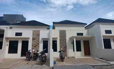 dijual rumah gedawang
