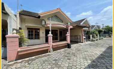 dijual rumah gedongkuning