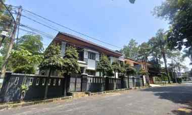 dijual rumah geger kalong setiabudi