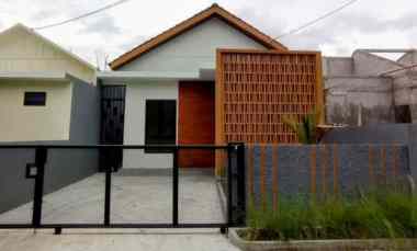 dijual rumah gentan ngebo