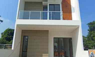 dijual rumah gg masjid