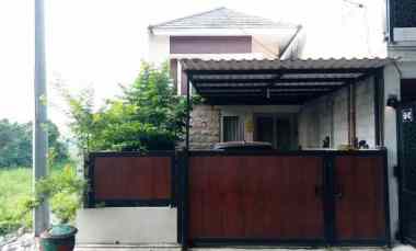 dijual rumah golden berry regency