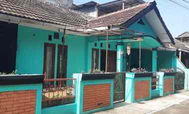 dijual rumah gombel permai