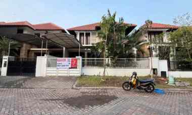 dijual rumah graha famili