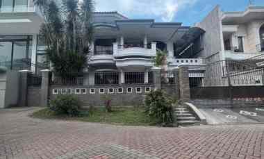 dijual rumah graha famili