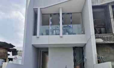 dijual rumah graha green garden