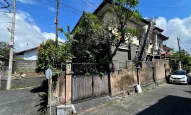 dijual rumah graha liva kertalangu