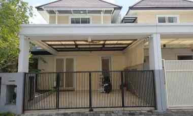 dijual rumah graha natura