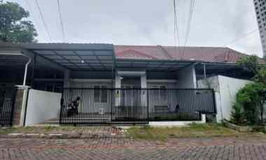 dijual rumah graha santoso