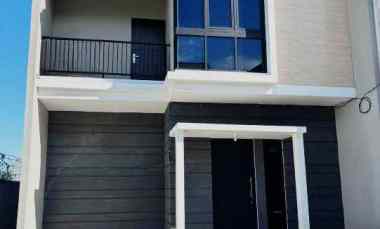 dijual rumah grand alana regency