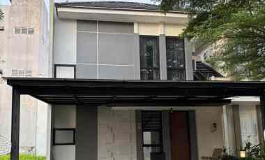 dijual rumah grand city