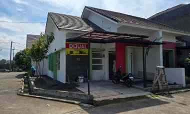 dijual rumah grand d pillar residence