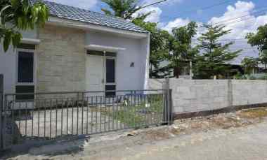 dijual rumah grand kedamean regency