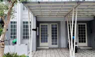 Rumah 2 Lantai Grand Pakuwon, Lokasi Strategis, Surabaya Barat