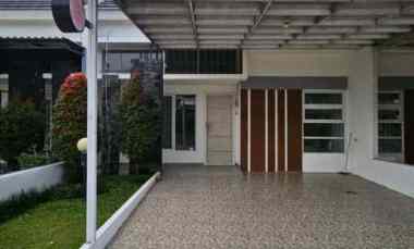 dijual rumah grand parahyangan kencana