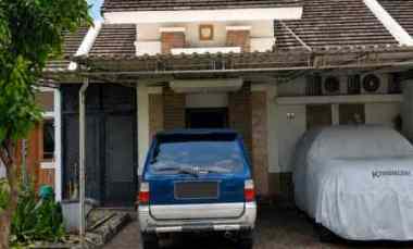 dijual rumah grand wisata