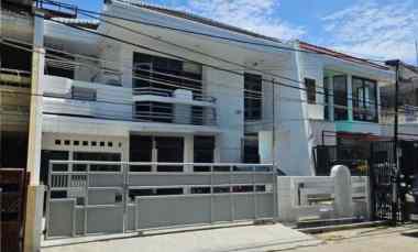 dijual rumah green garden