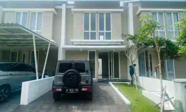 dijual rumah greenlake citraland