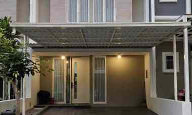 dijual rumah greenlake citraland