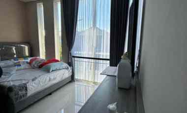 dijual rumah greenlake citraland blok cg