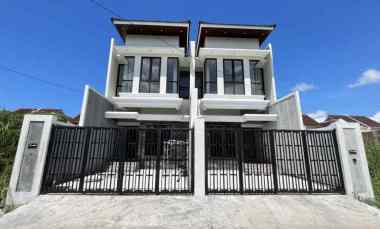 Rumah Greenlake Wonorejo, dekat MERR, OERR, Kampus UHW, UPN