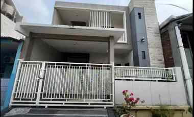 dijual rumah griya babatan indah