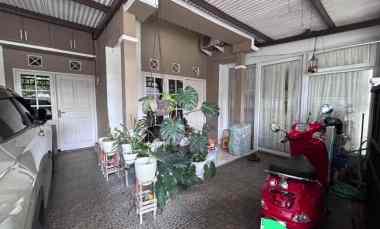 dijual rumah griya medoho asri