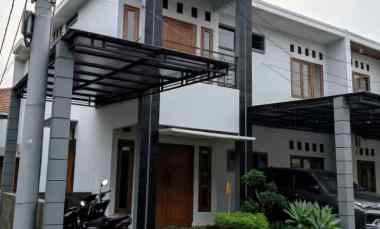 dijual rumah gunung raya cirendeu