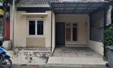 Rumah Estetika di Cluster Harmoni Harapan Indah Bekasi C0641