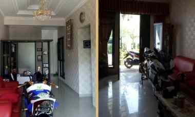 Rumah 2 Lt,Siap Huni, Semi Furnish, Bebas Banjir, Strategis, dekat LRT