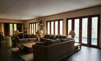 Luxury House Hegarmanah Ciumbuleuit Bandung Tipe 600/577