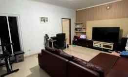 dijual rumah holis