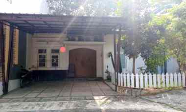 dijual rumah hook cibubur country cikeas