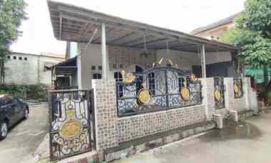 dijual rumah hook di jatikramat indah bekasi