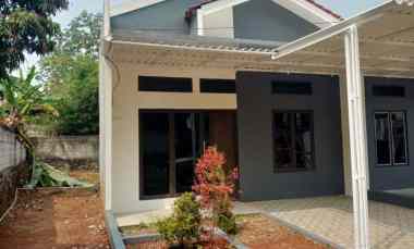 dijual rumah hook di sentul bogor 5 menit ke pintu tol