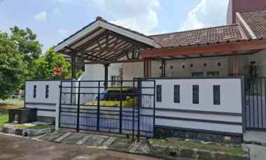 dijual rumah hook strategis di taman yasmin bogor