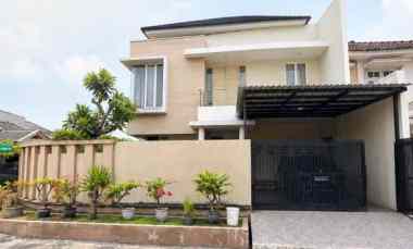 dijual rumah hook taman pondok indah wiyung surabaya