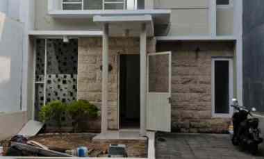 dijual rumah istana mentari