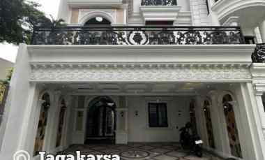 dijual rumah jagakarsa