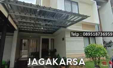 dijual rumah jagakarsa