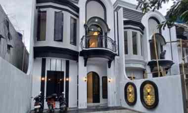 dijual rumah jagakarsa