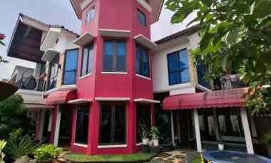 dijual rumah jaka sampurna