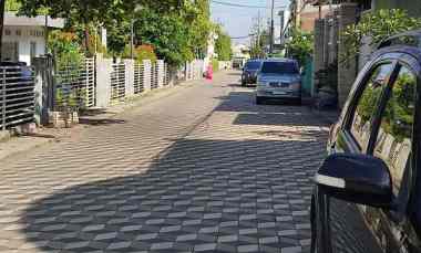 dijual rumah jalan aries