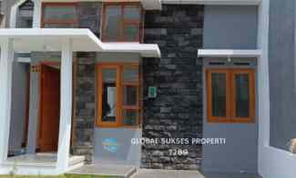 Rumah Modern Minimalis Bersih Bangunan Baru di Lowokwaru Malang