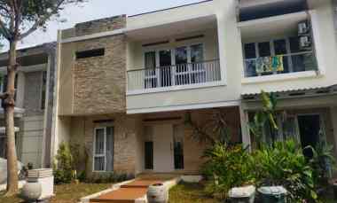 dijual rumah jalan arya putra