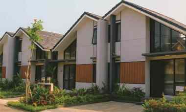 Rumah 2 Lantai Mezzanine LT 72 M Carport 2 Mobil di Dramaga