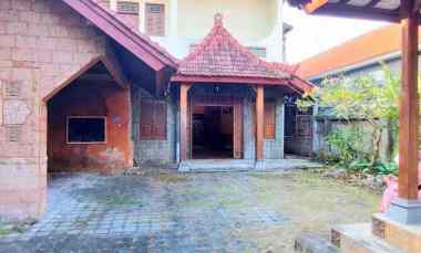 Rumah jl Bikini Teuku Umar Barat Denpasar dekat Kerobokan Seminyak Bali