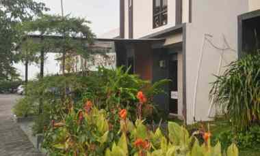 dijual rumah jalan boulavard cikarang